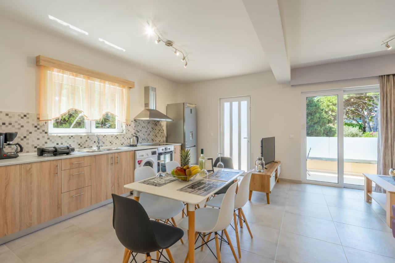 Apartment Massimo Ialysos  Dış mekan fotoğraf